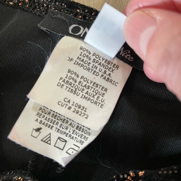 Super Sparkly ONYX NITE Black & Bronze Scoop Neck Top. - Picture 7 of 10